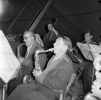Stanislav Bubeníček (uprostřed) jako saxofonista cirkusu Dunaj (1959, foto Stanislav Bubeníček)