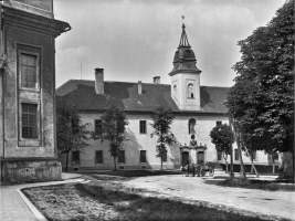 Gymnázium na začátku 20. století